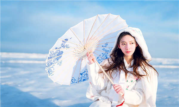 双柏试管代怀生子多少钱一个？助孕之路的费用分析与方案选择
